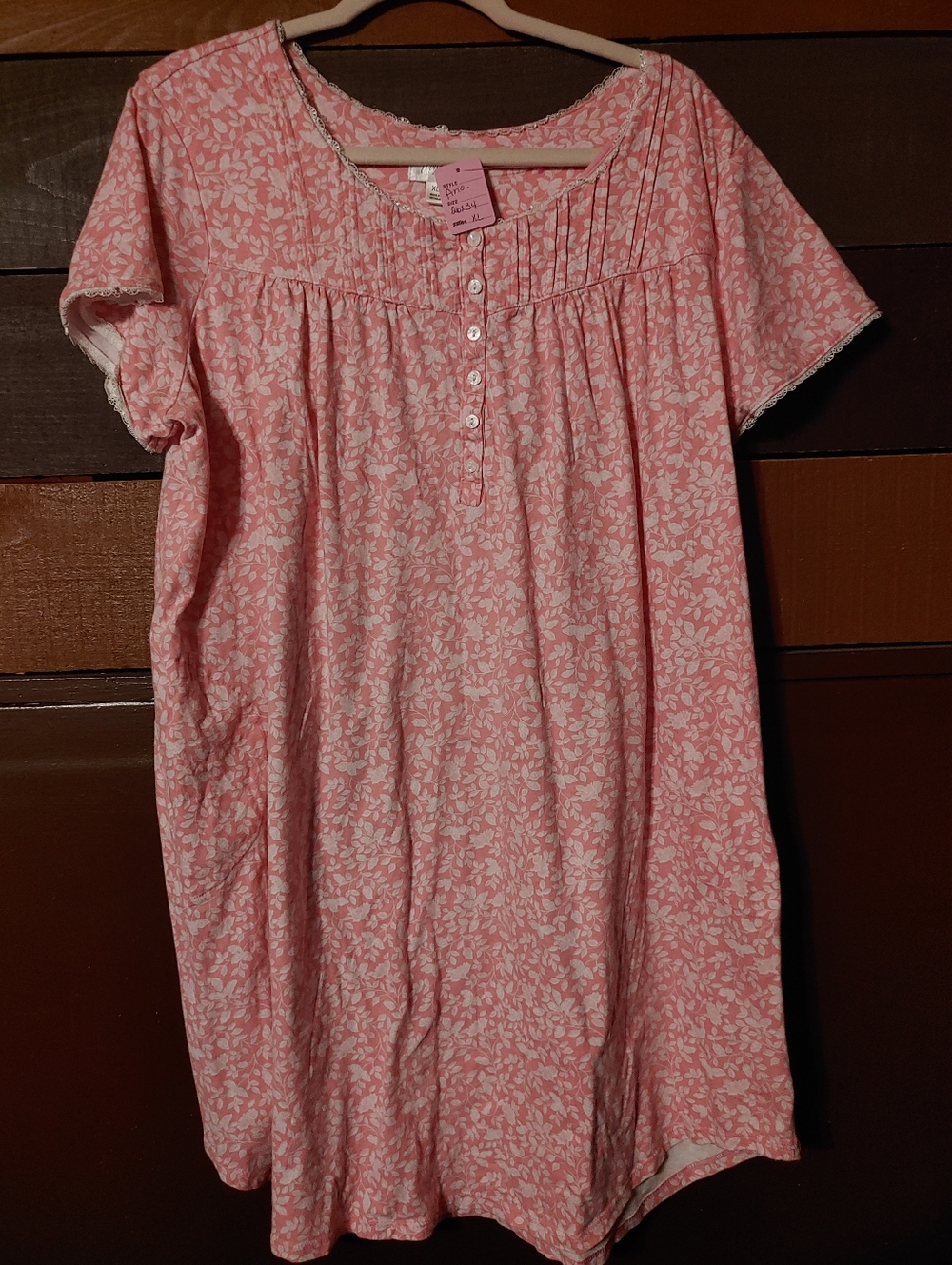 Feminine Aria XL Pink White Floral Short Sleeve Nightgown